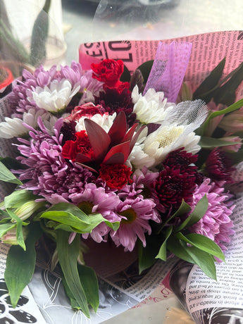 Ramo de flores delicadas Ternura Miami de Doral Roses Miami, con flores de colores suaves y aspecto elegante.