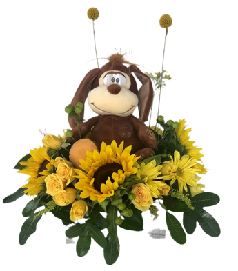 Arreglo floral con peluche de Doral Roses Miami, flores coloridas y detalles suaves para regalo en Doral, Florida.