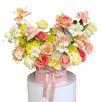 Ramo de flores inspiradoras de Doral Roses Miami, ideal para el Día de las Madres, con flores elegantes y coloridas.