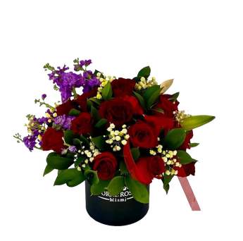 Ramo de flores Victorious de Doral Roses Miami con flores frescas y coloridas en un diseño elegante.