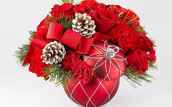 Celebrate Christmas with flowers and bouquets designed to add a touch of festive cheer to every room. Our Doral Roses Miami Christmas Collection brings back our favorite vacation memories, home delivery Miami, Doral Roses Miami