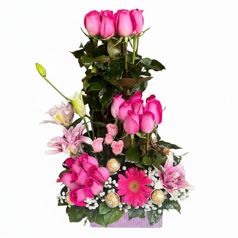 Ramo de flores de lujo para el Día de la Madre de Doral Roses Miami, con flores elegantes en un arreglo hermoso y vibrante.
