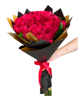Ramo de 25 rosas rojas premium de Florist en Doral, flores románticas y apasionadas para entrega en Miami y Doral.